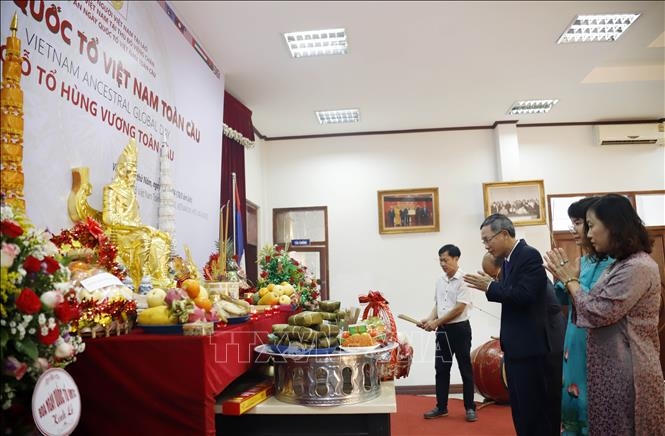 10 năm Ngày Quốc Tổ Việt Nam toàn cầu