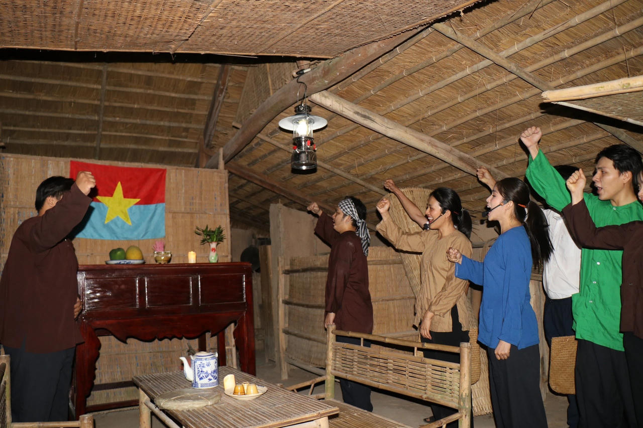 Yêu đất nước hơn qua những chuyến đi