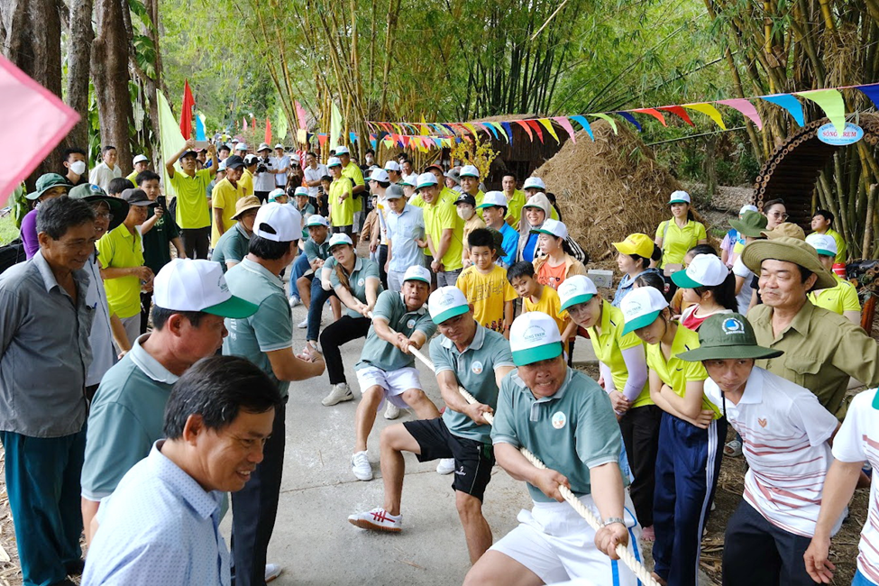 Du lịch nhiều tỉnh 'thắng lớn' dịp nghỉ lễ 30/4 - 1/5