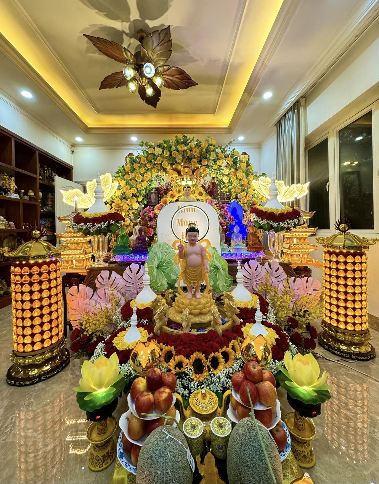 Rộn ràng không khí mừng Lễ Phật Đản khắp cả nước