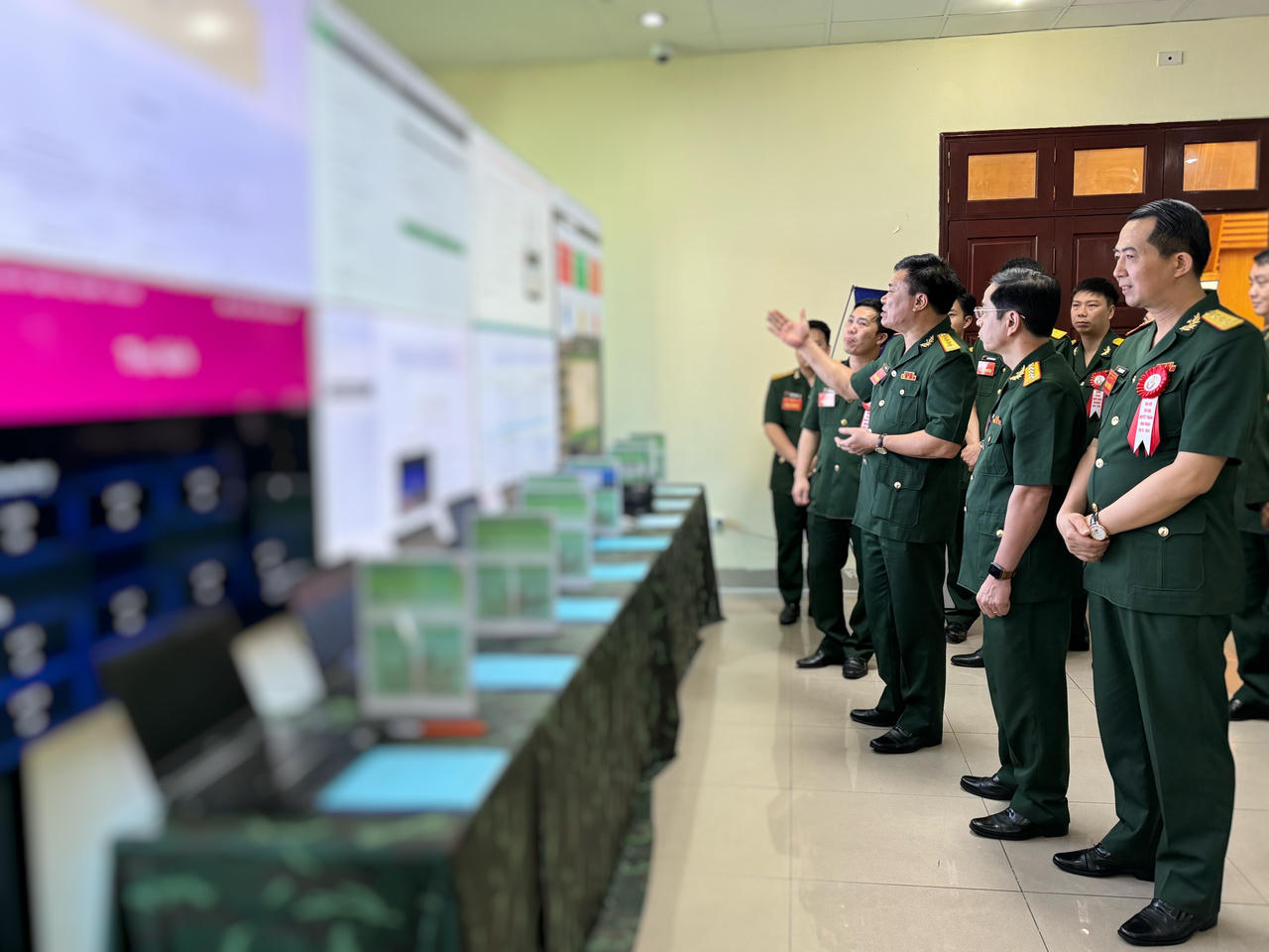 Khắc sâu lời Bác dạy 'Thi đua là yêu nước'