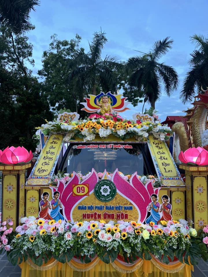 30 quận, huyện Hà Nội diễu hành xe hoa mừng đại lễ Phật đản