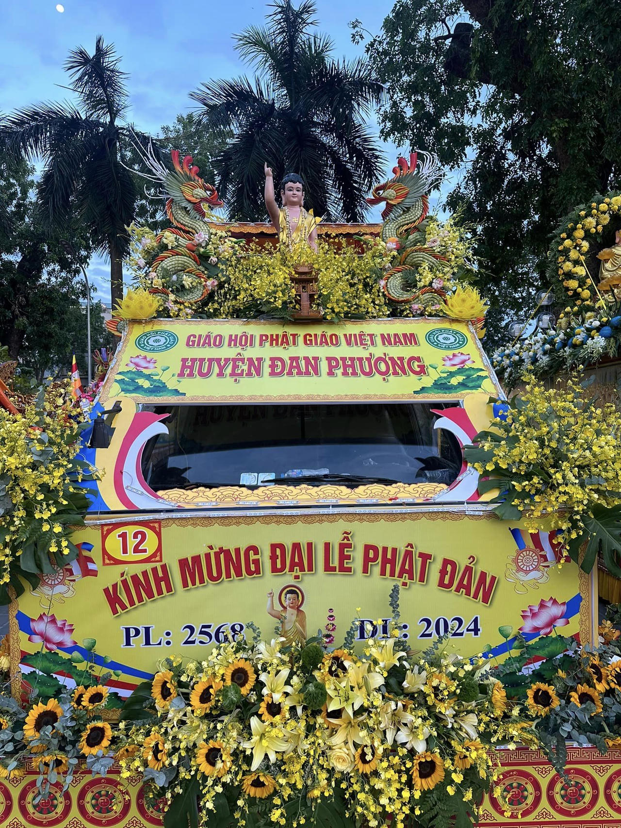 30 quận, huyện Hà Nội diễu hành xe hoa mừng đại lễ Phật đản