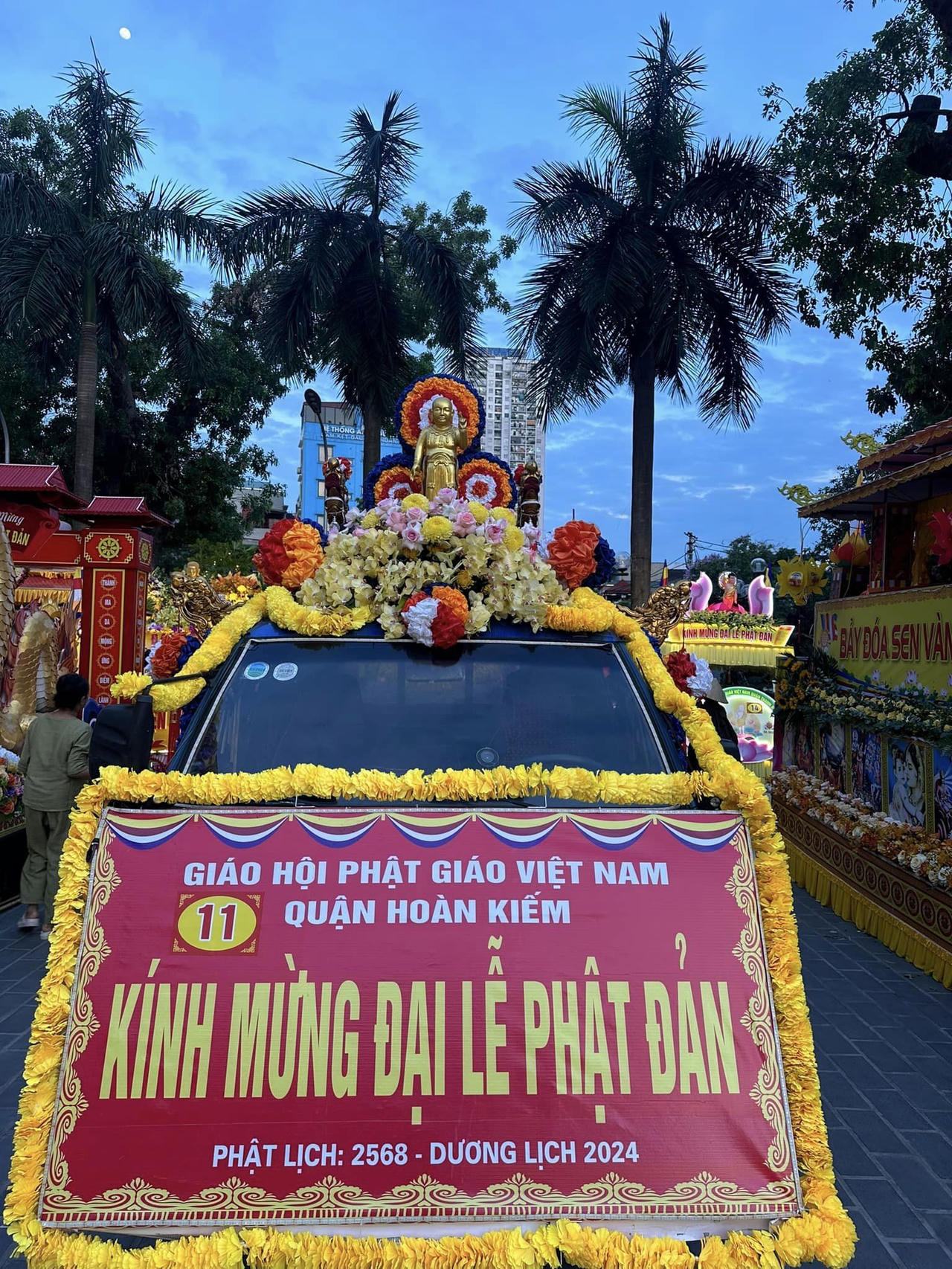 30 quận, huyện Hà Nội diễu hành xe hoa mừng đại lễ Phật đản