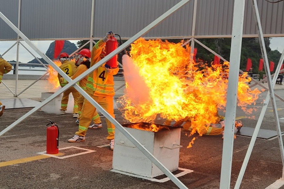 Sôi nổi Hội thi nghiệp vụ chữa cháy và cứu nạn, cứu hộ các địa phương