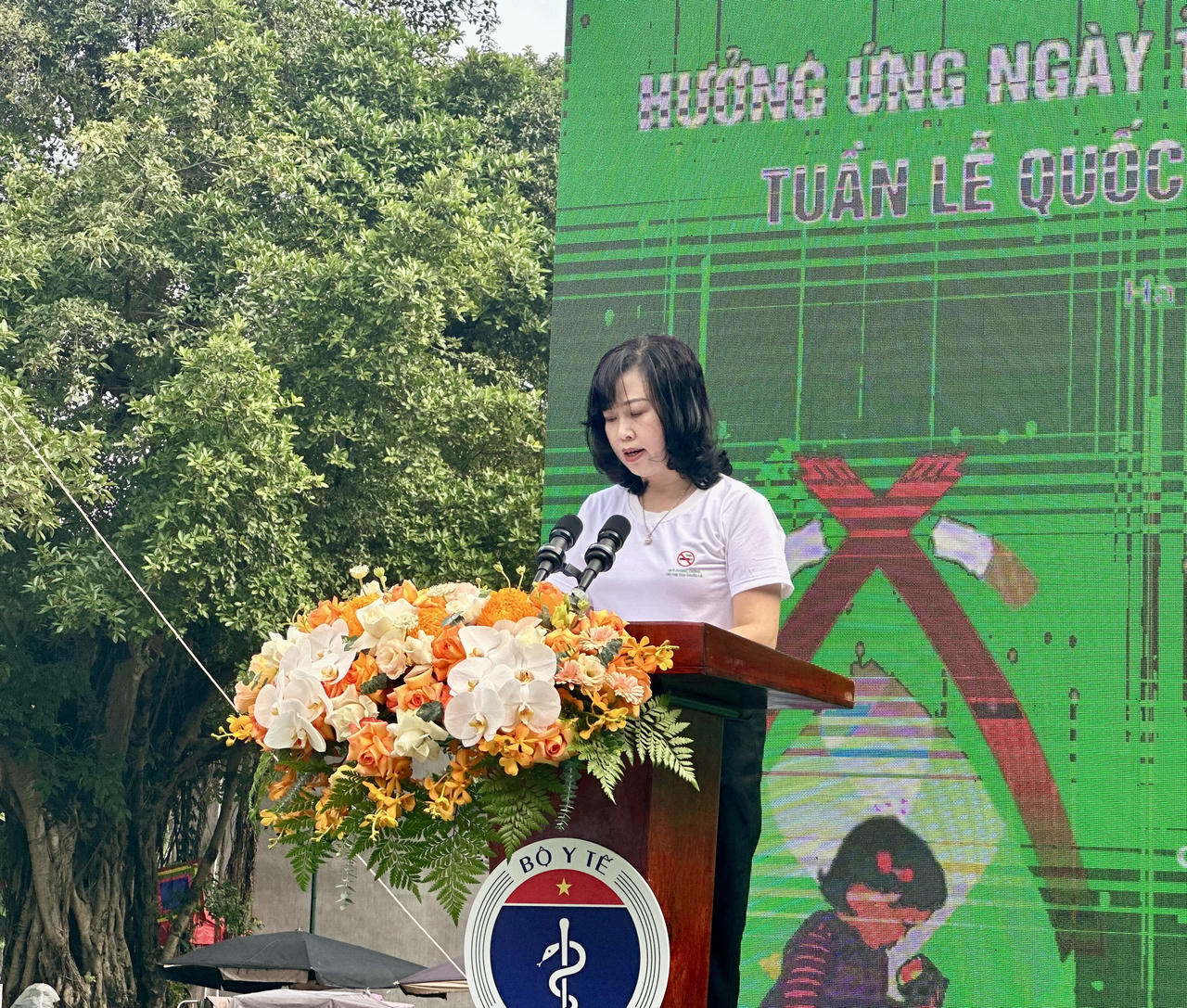 Bộ trưởng Bộ Y tế kêu gọi công dân Việt Nam hãy hành động để đảm bảo môi trường không khói thuốc