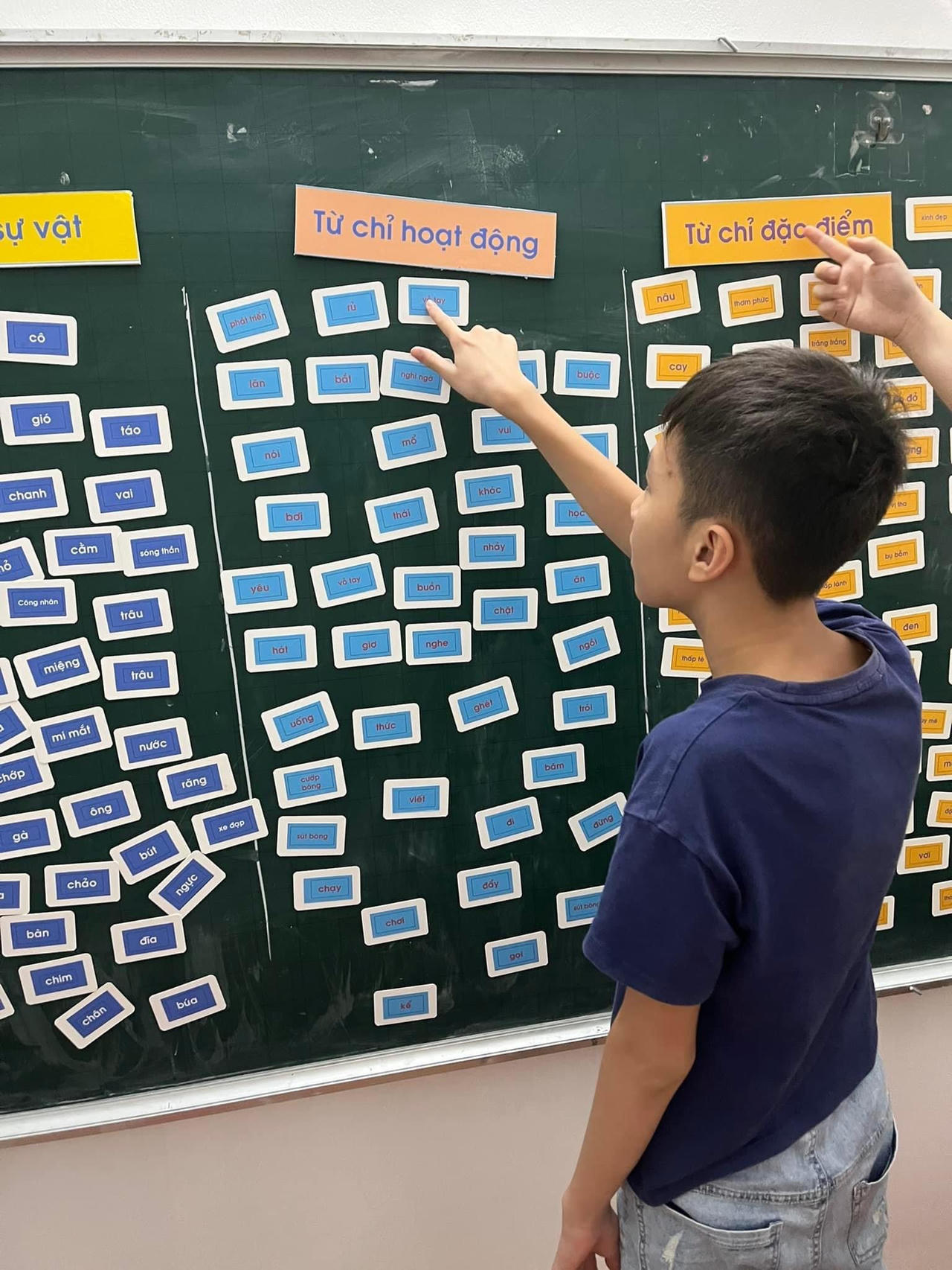 Cô giáo 'nặng lòng' với trẻ tự kỷ