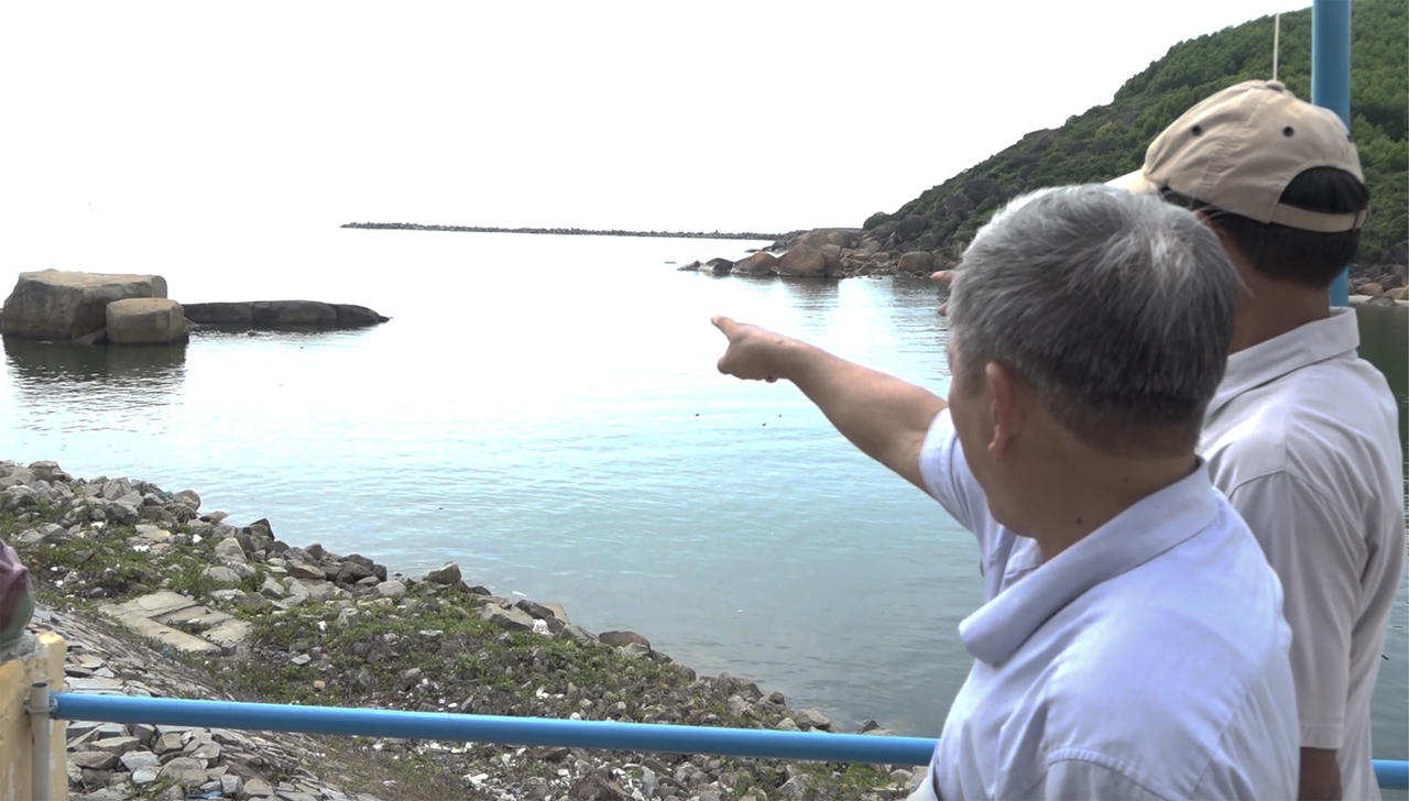 Một số cửa biển bị bồi lấp ở Quảng Ngãi, hàng trăm tàu cá phải 'ly hương'