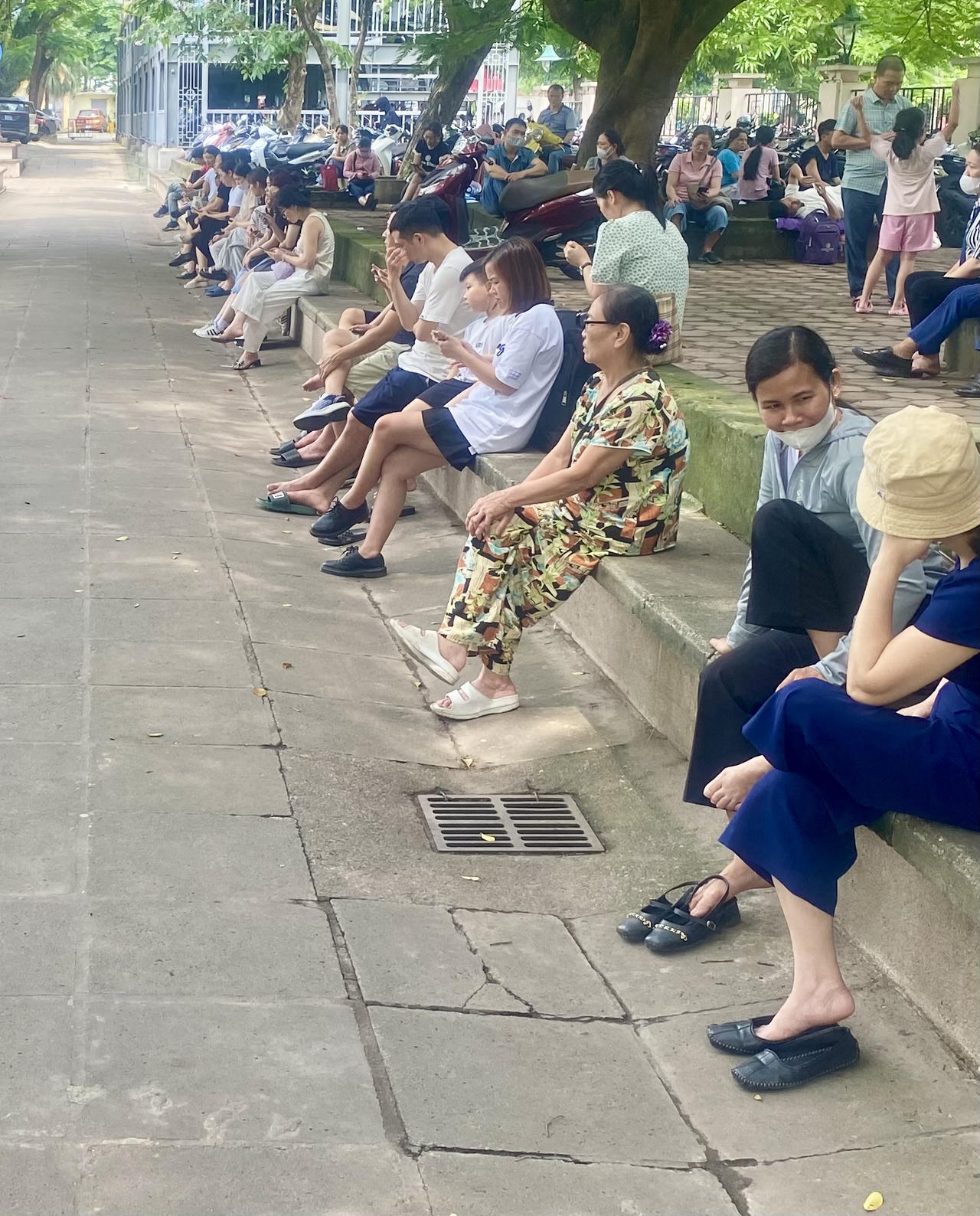 Tắc đường mùa thi - 'kỷ niệm' khó quên