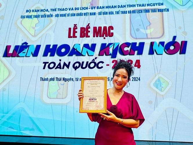 Vai diễn Má Tư đem đến Huy chương vàng cho NSƯT Cát Tường