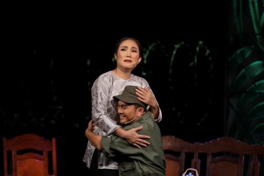 Vai diễn Má Tư đem đến Huy chương vàng cho NSƯT Cát Tường