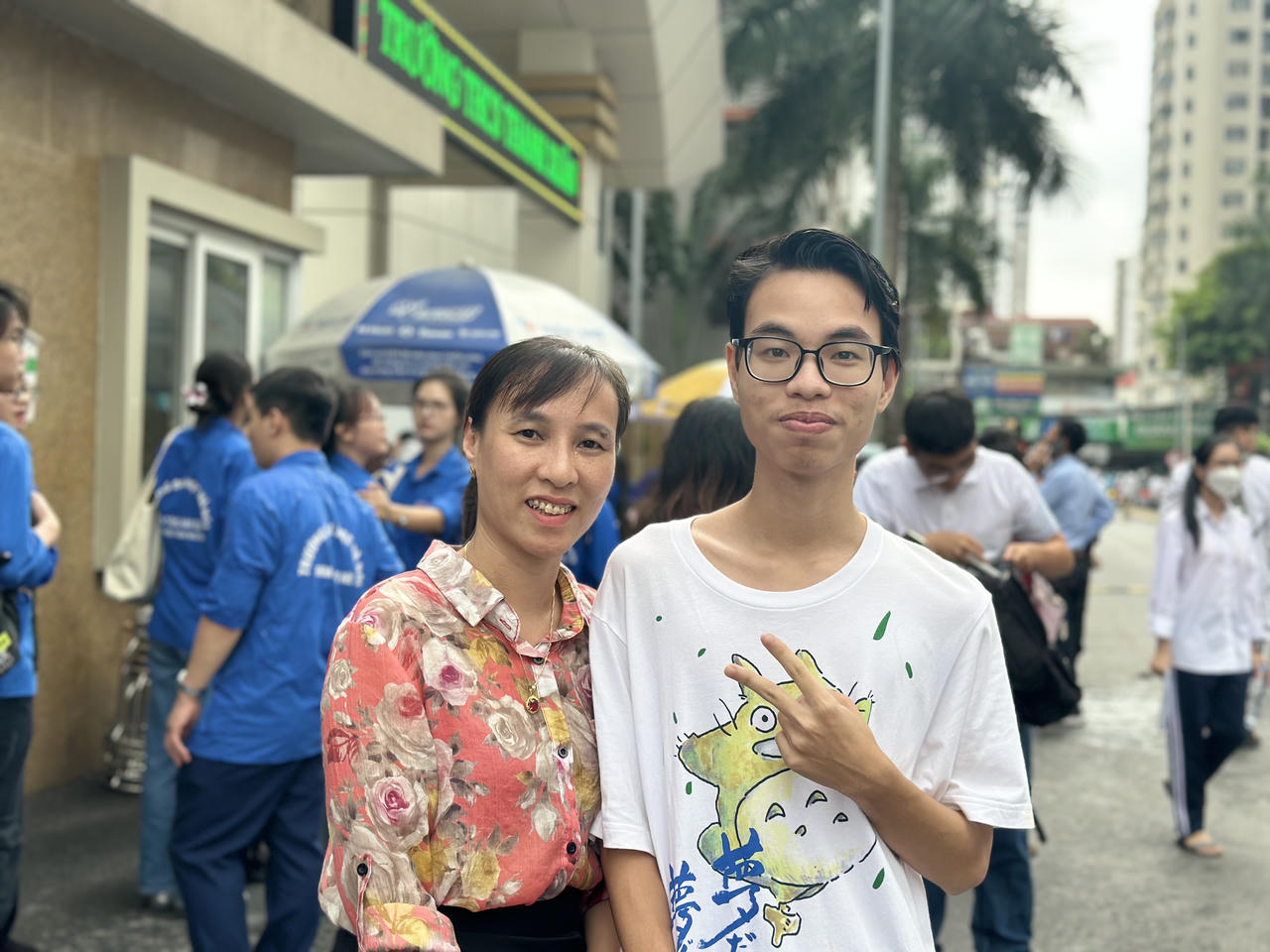 Thí sinh reo hò 'trúng tủ' môn Văn, tự tin trước thi môn Toán