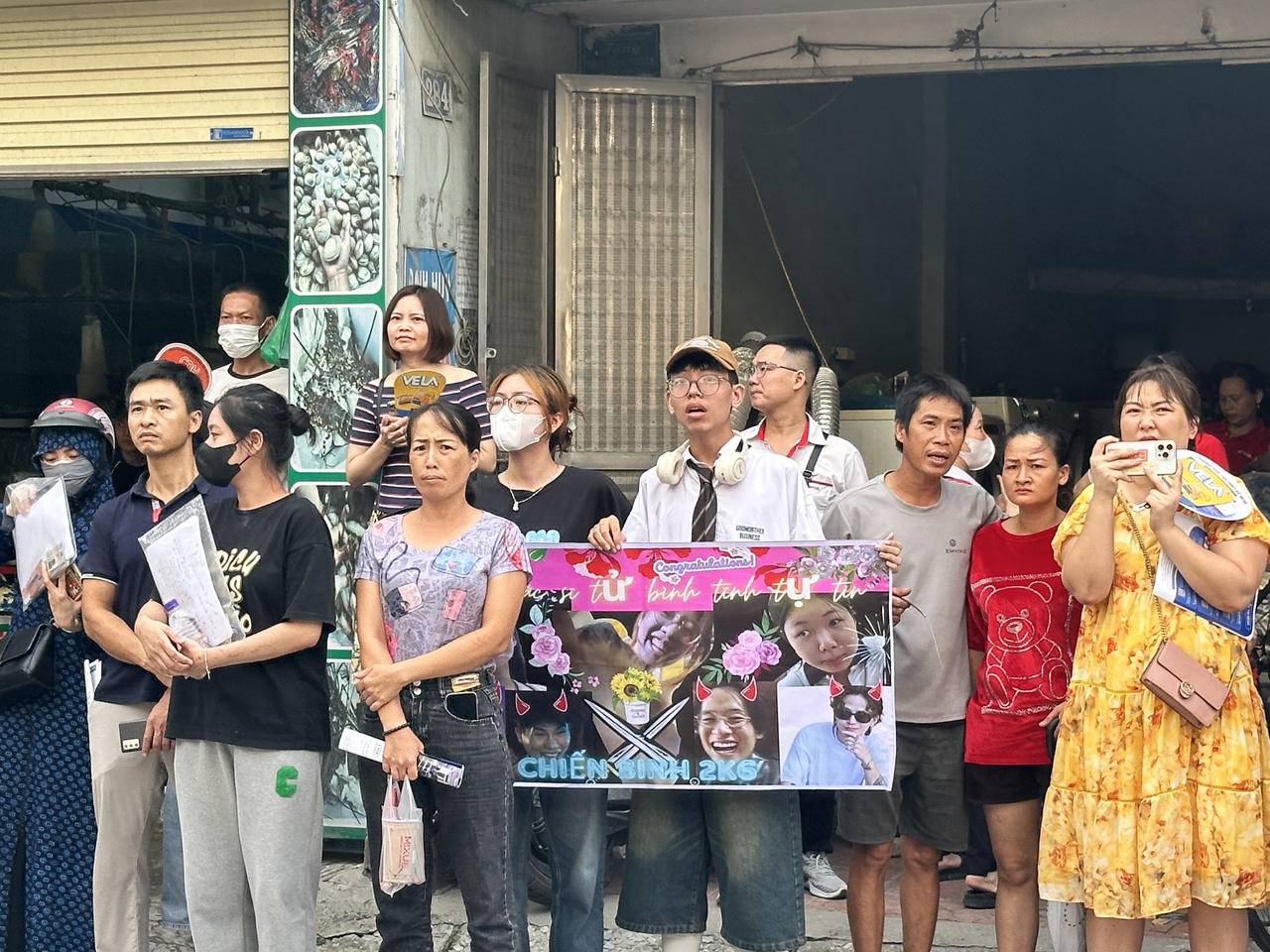 Thí sinh làm bài 'thần tốc', tự tin đạt 9,10 điểm môn cuối kỳ thi THPT Quốc gia