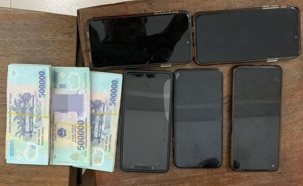 Đánh sập đường dây cá độ bóng đá 10 tỷ đồng