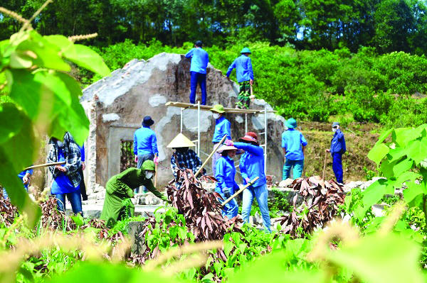 Áo xanh tình nguyện trên công trường 500kV mạch 3