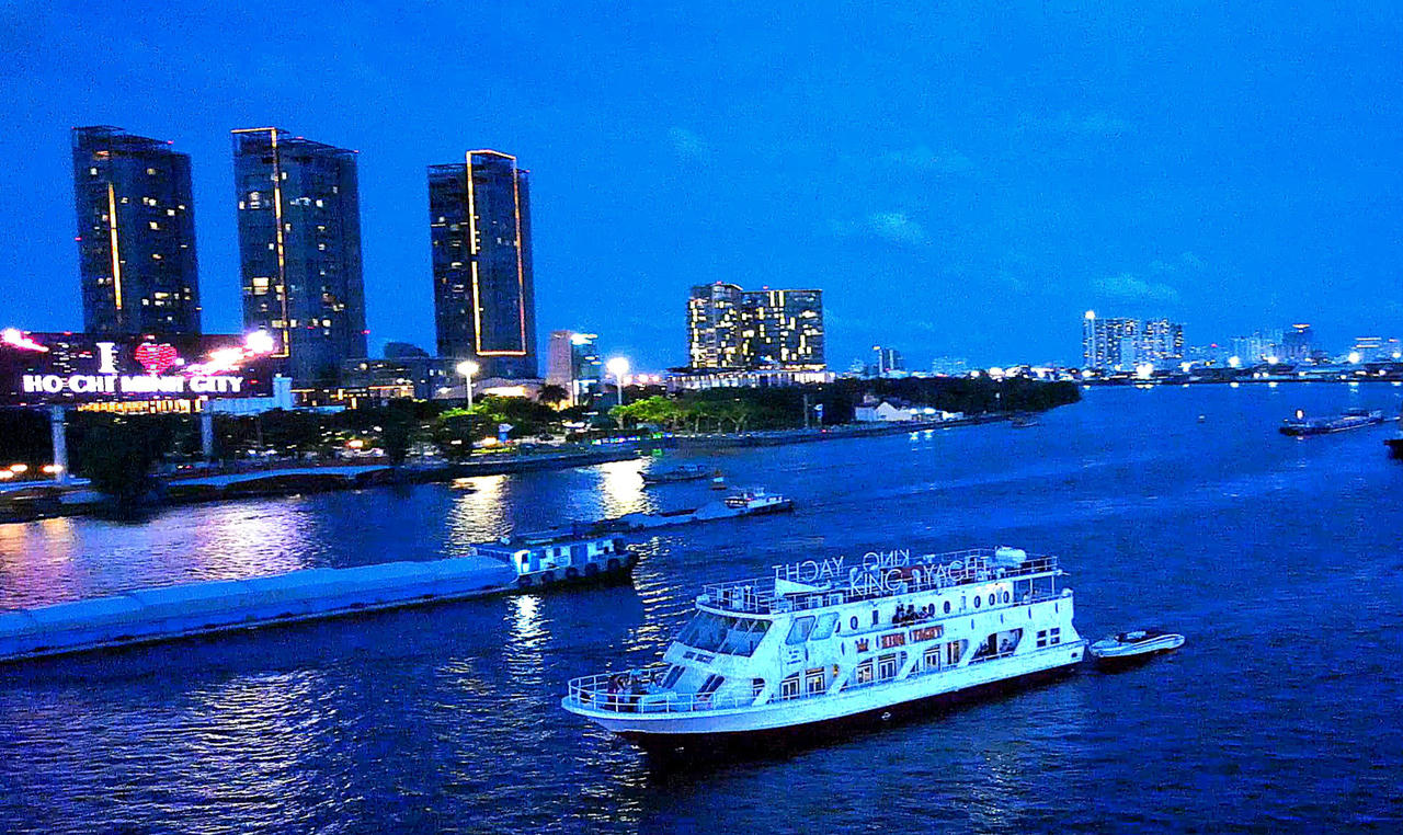 Chuyển mình ở đảo muối Thiềng Liềng