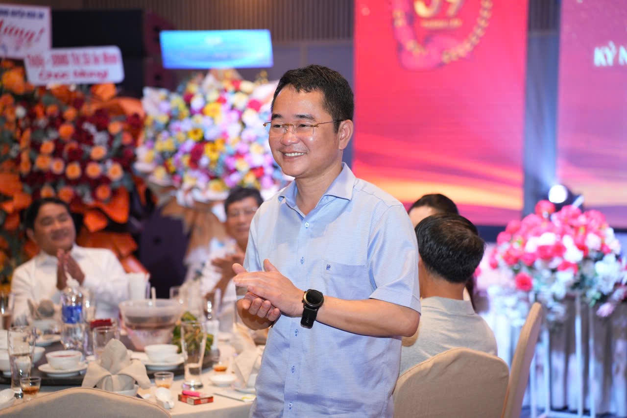 Ý nghĩa chương trình hội tụ nhân 39 năm Ngày Báo Pháp luật Việt Nam ra số đầu tiên