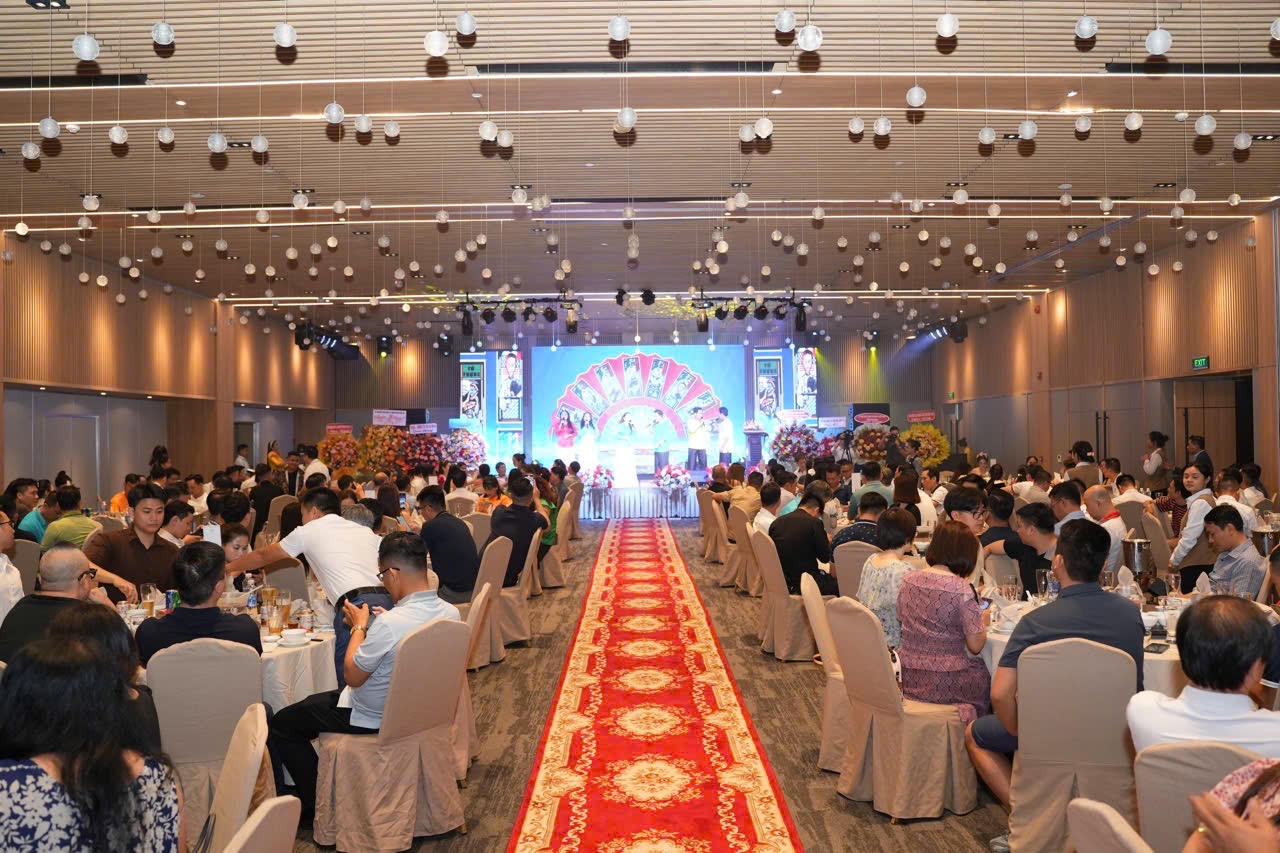 Ý nghĩa chương trình hội tụ nhân 39 năm Ngày Báo Pháp luật Việt Nam ra số đầu tiên