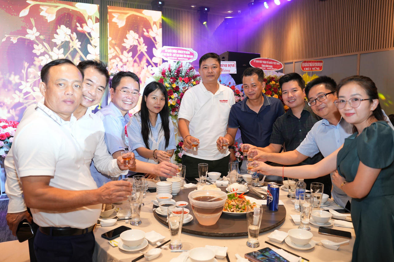 Ý nghĩa chương trình hội tụ nhân 39 năm Ngày Báo Pháp luật Việt Nam ra số đầu tiên