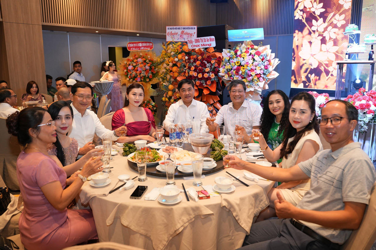 Ý nghĩa chương trình hội tụ nhân 39 năm Ngày Báo Pháp luật Việt Nam ra số đầu tiên