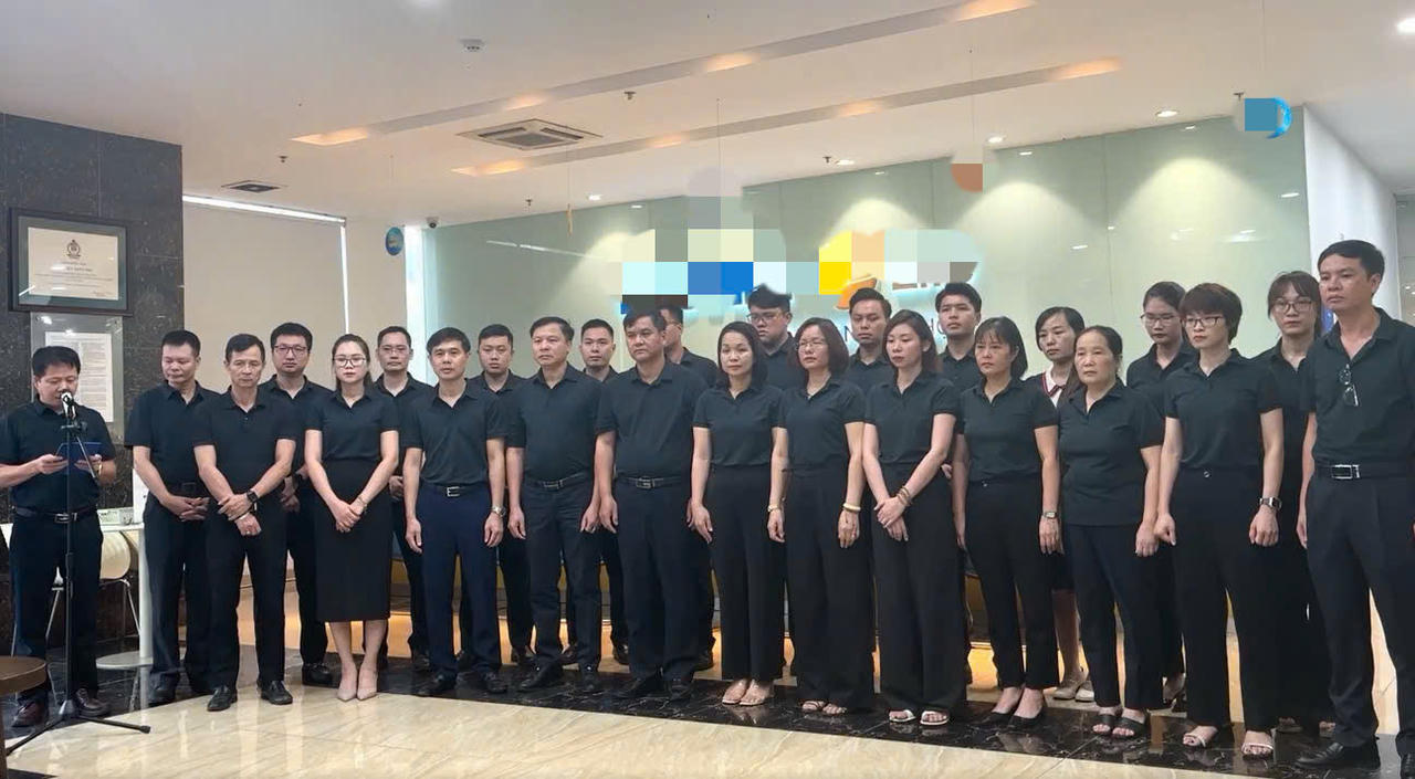 Cơ quan, doanh nghiệp mặc niệm Tổng Bí thư Nguyễn Phú Trọng