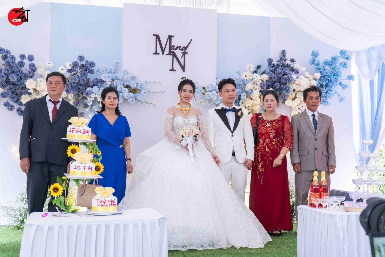 Độc lạ đám cưới ở Bình Dương, cô dâu và chú rể phát nguyện ăn chay không sát sinh