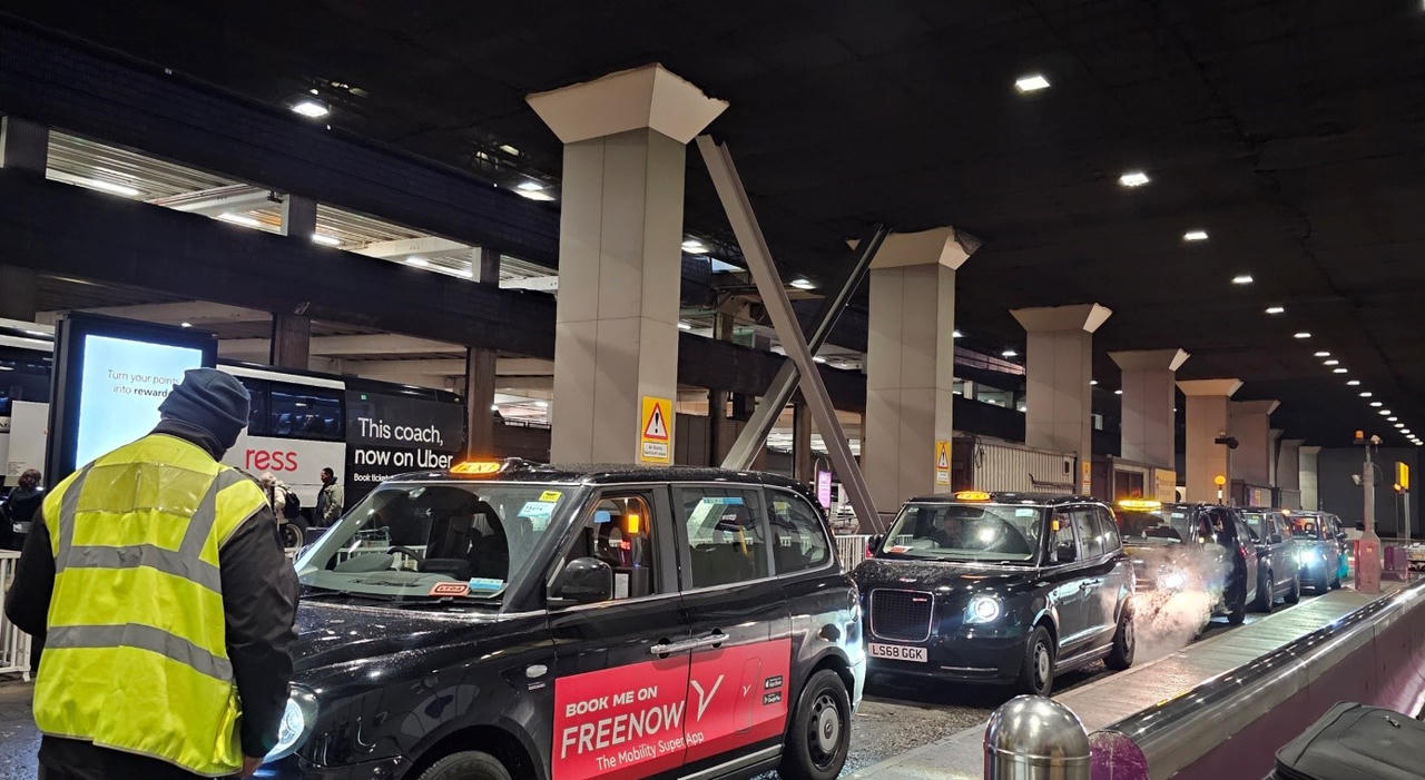 Sang 'trời Tây' thấy Việt Nam vẫn là nơi đáng sống!: Bài 3 - Đi lại ở Tây sướng nhưng... sợ