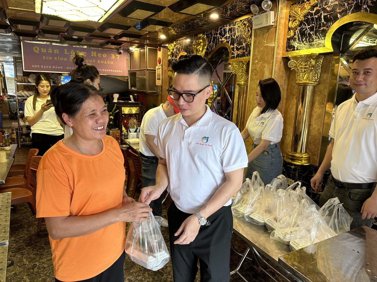 Những quán ăn ấm lòng thơm thảo