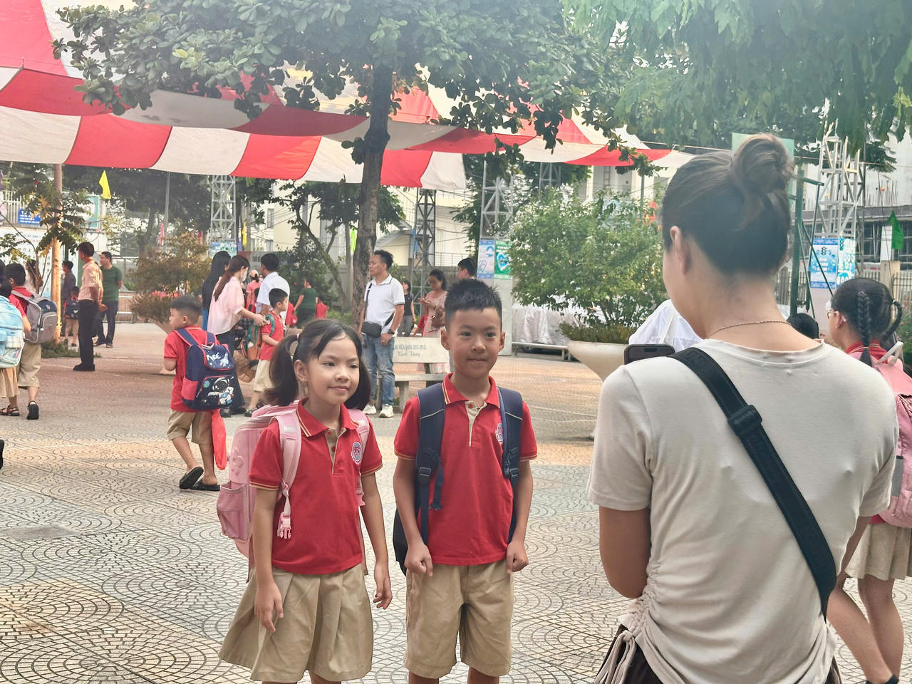 Thủ đô rực rỡ cờ hoa trong ngày lễ Khai giảng