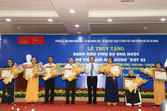 Trọn tình nước non cùng Mẹ Việt Nam Anh hùng 