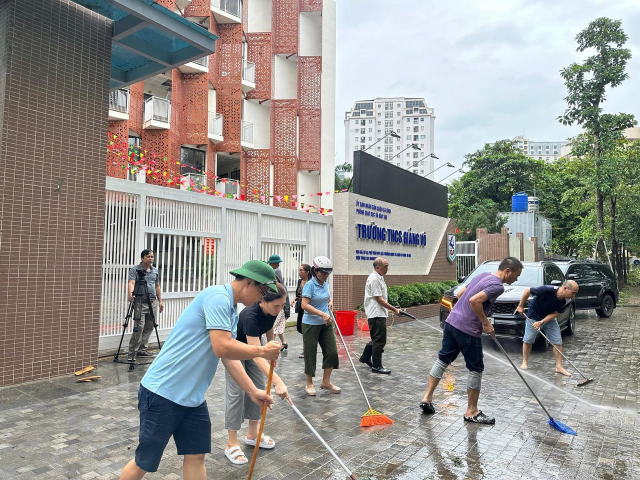 Học sinh Hà Nội tiếp tục nghỉ học nếu trường chưa đảm bảo an toàn