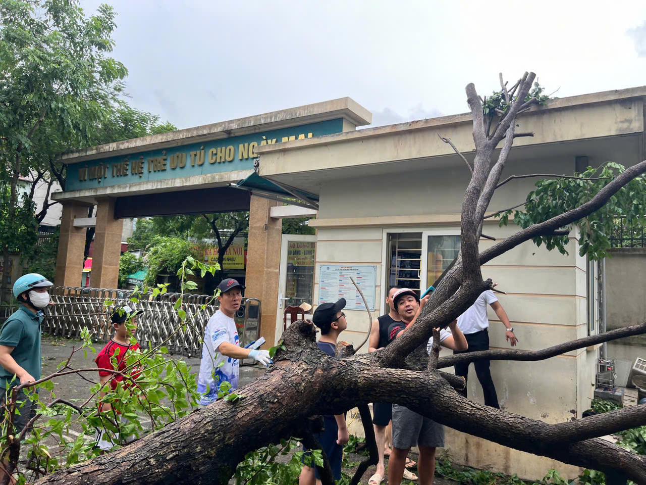 Học sinh Hà Nội tiếp tục nghỉ học nếu trường chưa đảm bảo an toàn