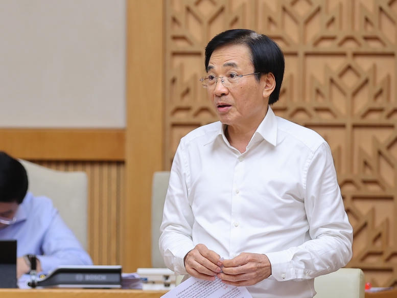 Thủ tướng: Pháp luật phải vừa quản lý chặt chẽ, vừa kiến tạo phát triển