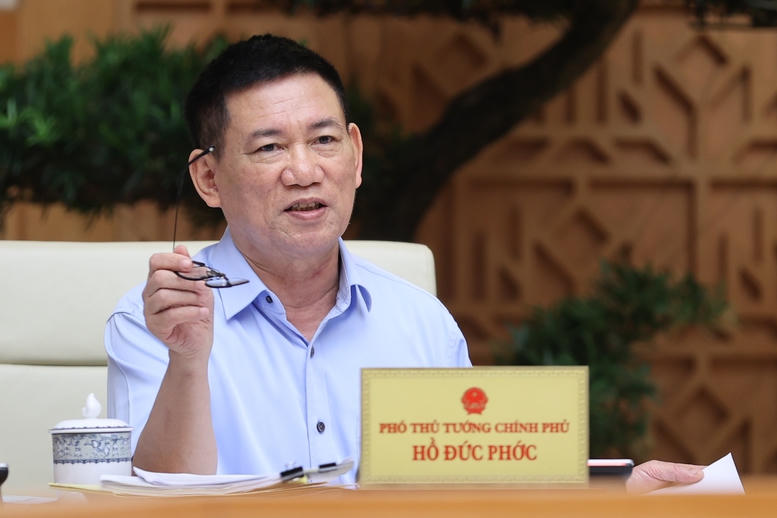 Thủ tướng: Pháp luật phải vừa quản lý chặt chẽ, vừa kiến tạo phát triển