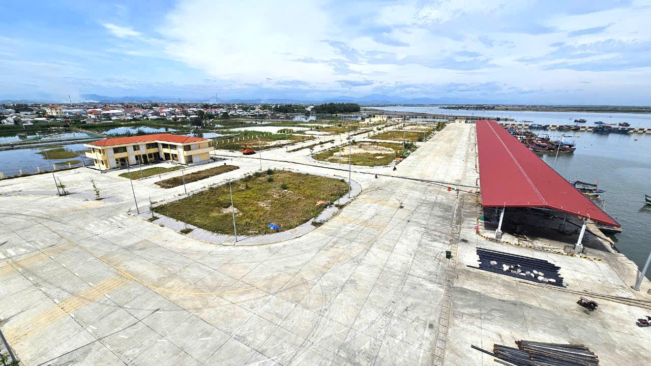 Vướng thủ tục, cảng cá hơn 200 tỷ đồng ở Thừa Thiên Huế: chưa công bố mở cảng