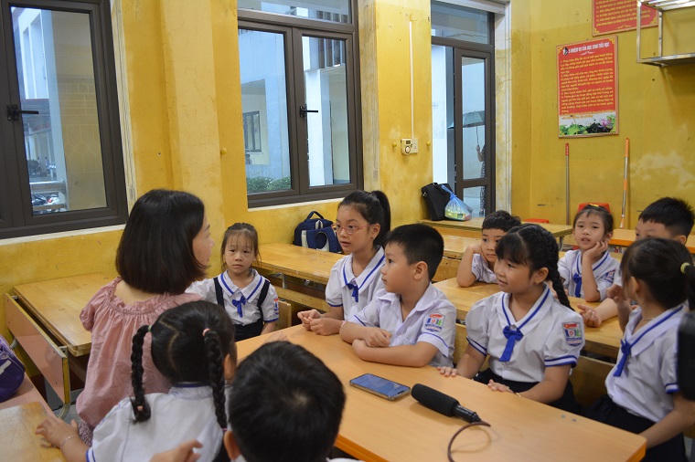 'Ngày khai giảng thứ 2' của học sinh vùng lũ Lào Cai, Yên Bái và Hà Nội