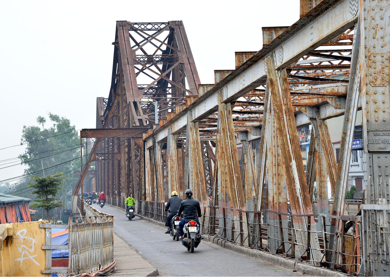 Bảo vệ những cây cầu trước hiểm họa