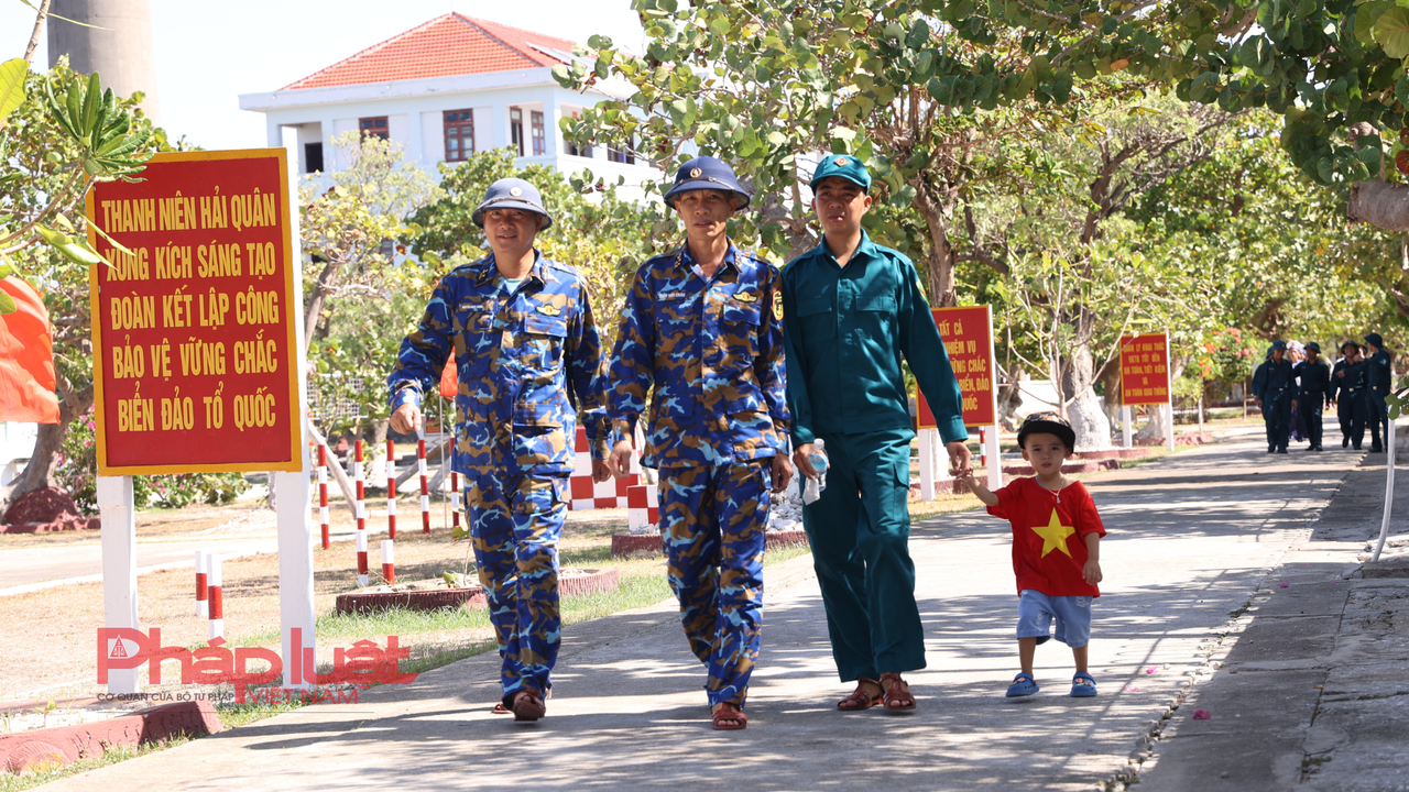 Có một 'khu rừng xanh' nơi đảo xa... 