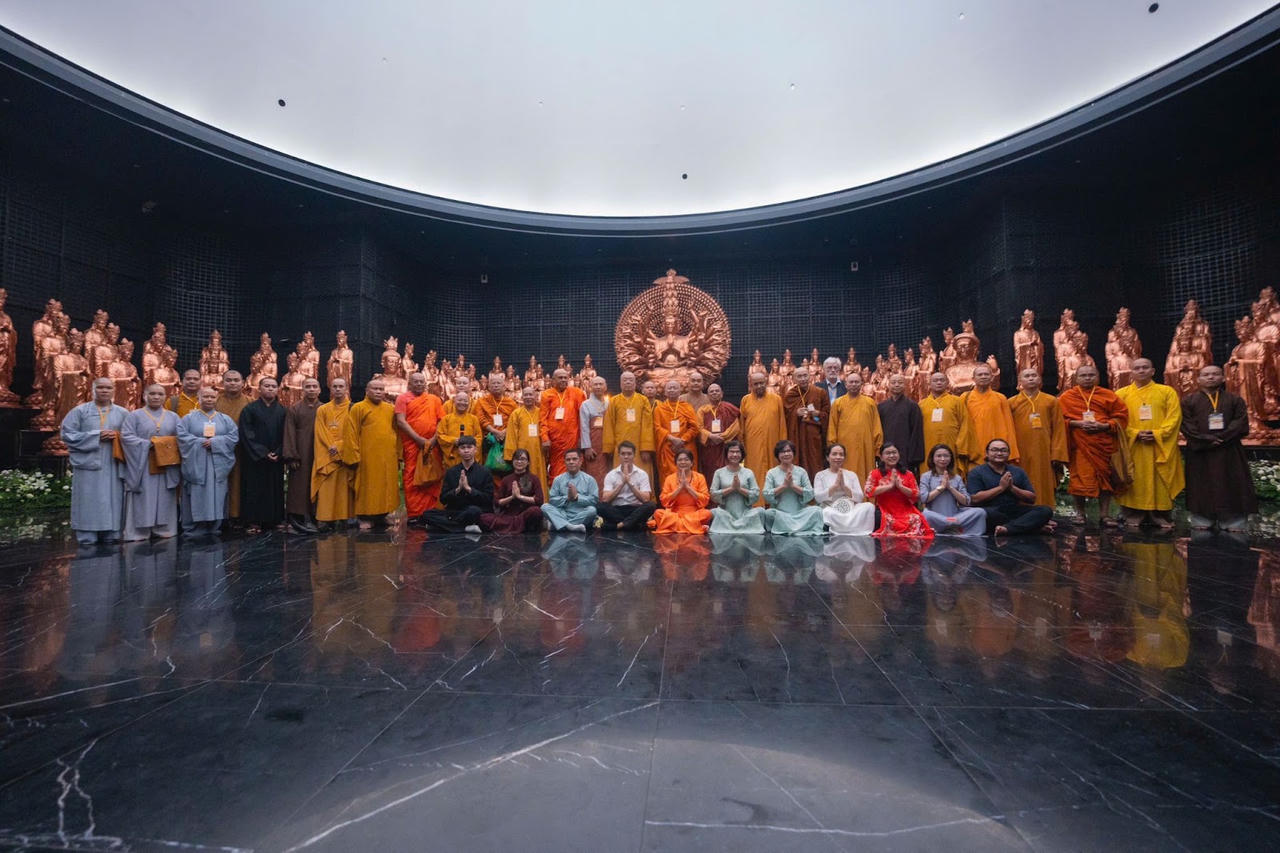 Phó Chủ tịch ICDV gọi núi Bà Đen là “thiên đường”