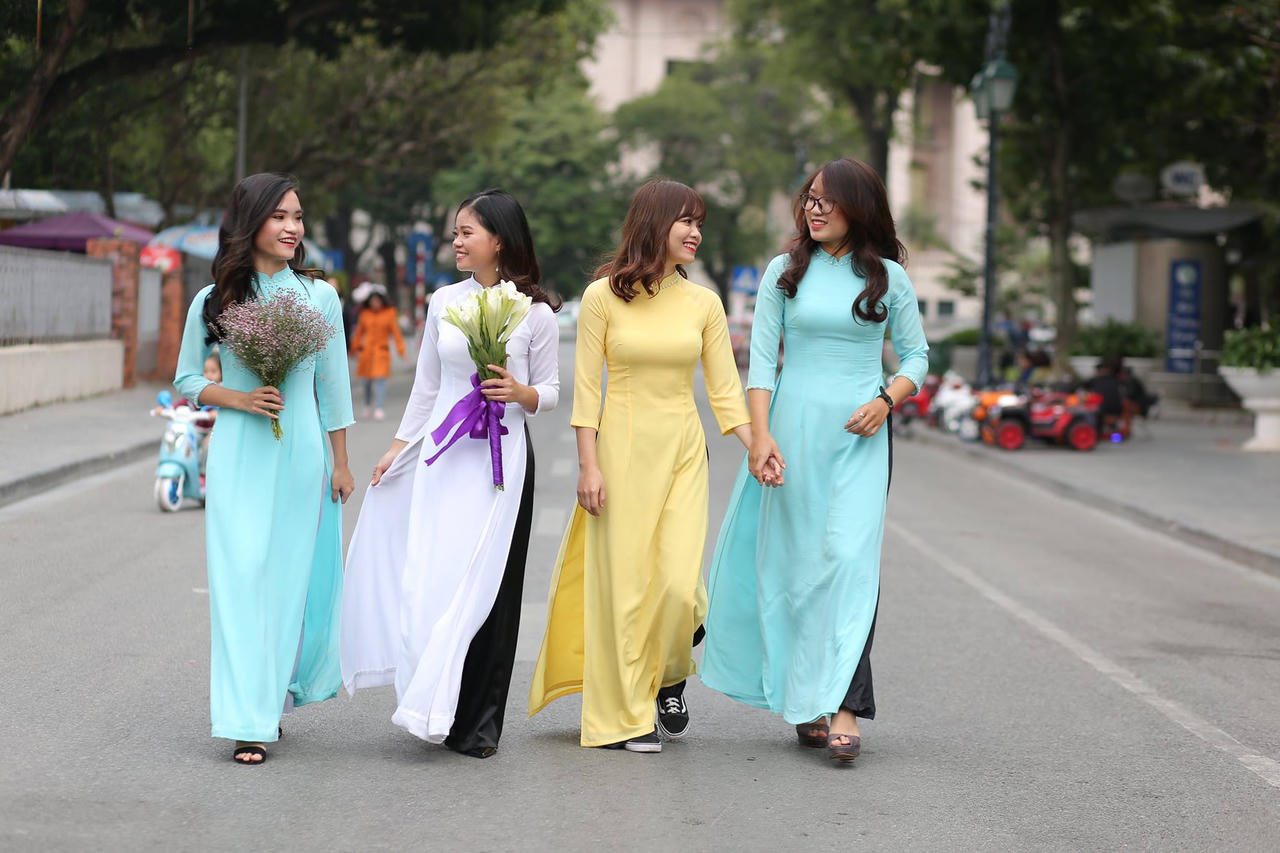 Thu Hà Nội, mùa thương, mùa nhớ