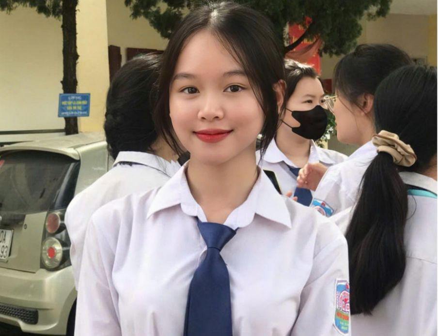 Nữ thủ khoa đầu vào Học viện Ngân hàng 'cãi lời' bố mẹ để theo đuổi ước mơ