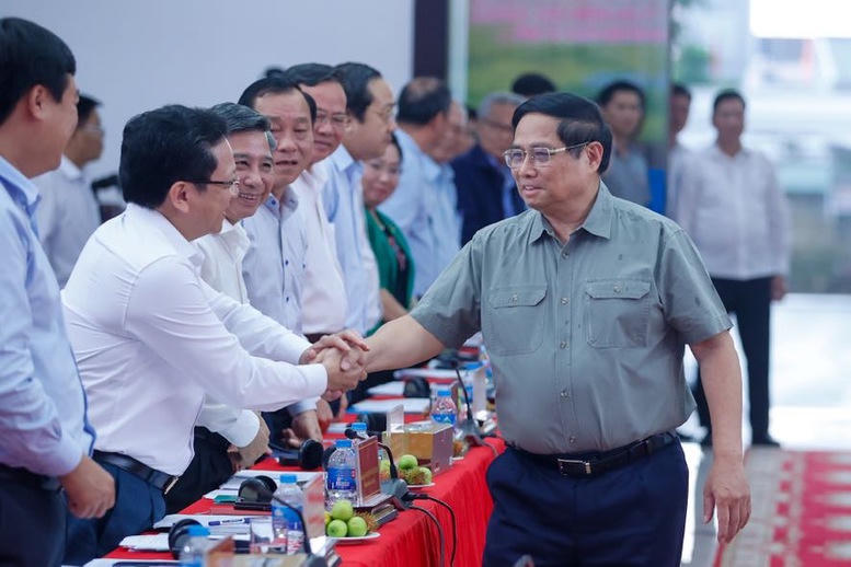 Thủ tướng chủ trì Hội nghị về Đề án một triệu héc-ta lúa chất lượng cao, phát thải thấp tại ĐBSCL