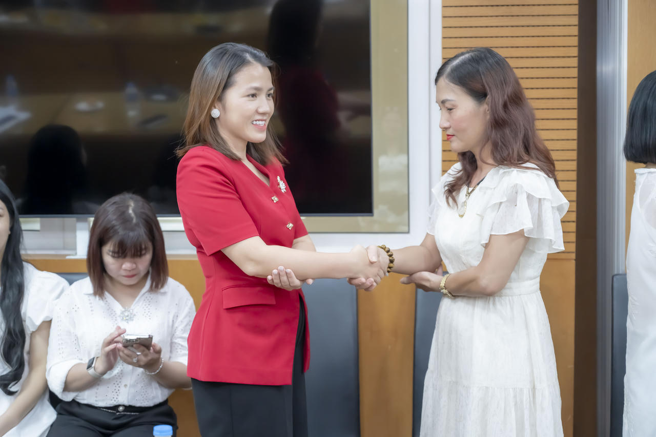 Những ‘tuyệt chiêu” giúp chị em phụ nữ trở nên thần thái, sang trọng