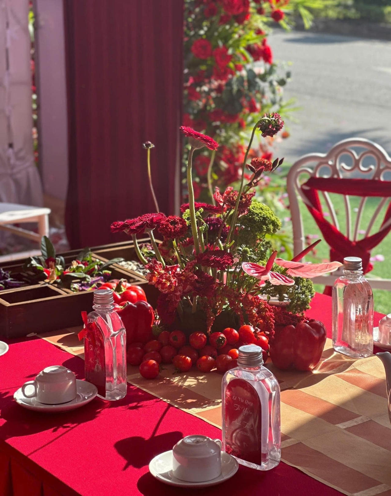 Độc lạ những đám cưới trang trí bằng rau củ quả