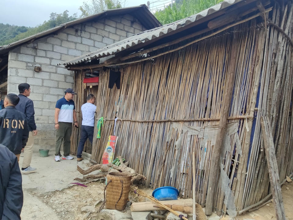 Báo Kinh tế & Đô thị tặng 2 căn nhà cho người khó khăn ở Hà Giang