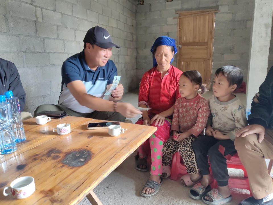 Báo Kinh tế & Đô thị tặng 2 căn nhà cho người khó khăn ở Hà Giang