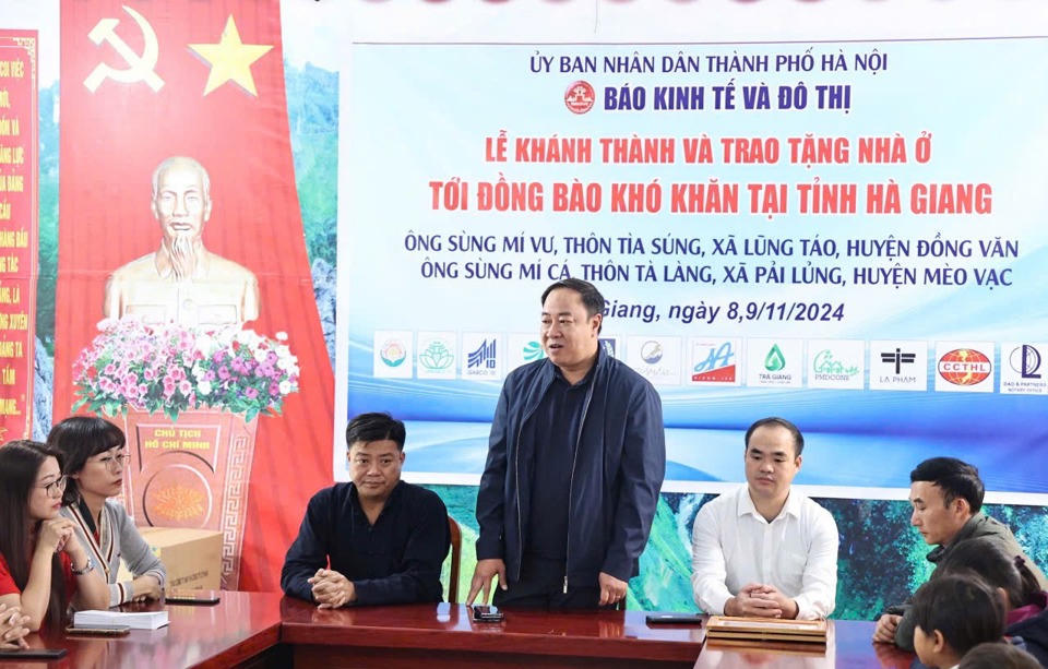 Báo Kinh tế & Đô thị tặng 2 căn nhà cho người khó khăn ở Hà Giang