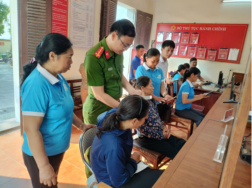 Nam Định: Nam Trực đẩy mạnh cải cách hành chính gắn với chuyển đổi số 