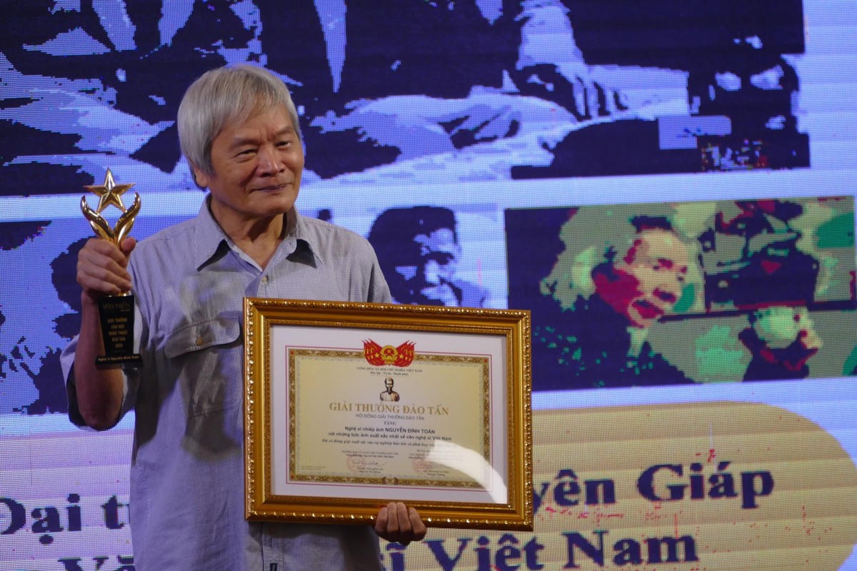 'Ông vua chân dung' của nhiếp ảnh Việt Nam