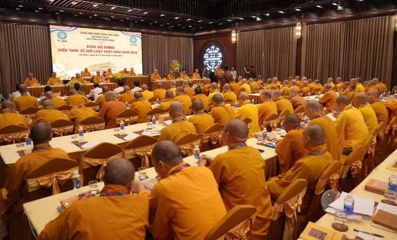 Khai mạc Khóa bồi dưỡng kiến thức về Giới luật Phật giáo năm 2024 tại chùa Tam Chúc